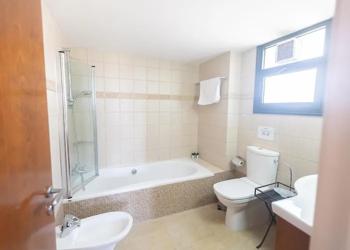 Spetses 5 فيلة *