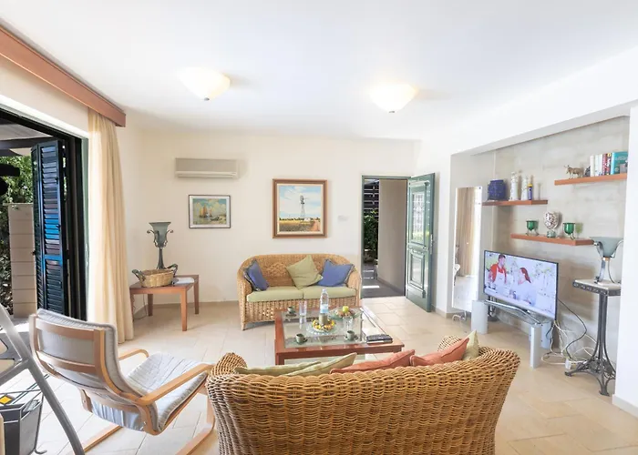 Spetses 5 * פרוטאראס